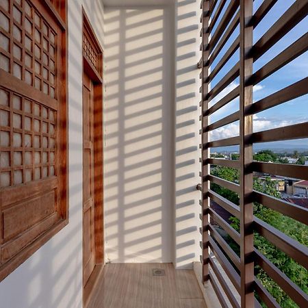 Zen Rooms Casa Lorenzo Legazpi Extérieur photo