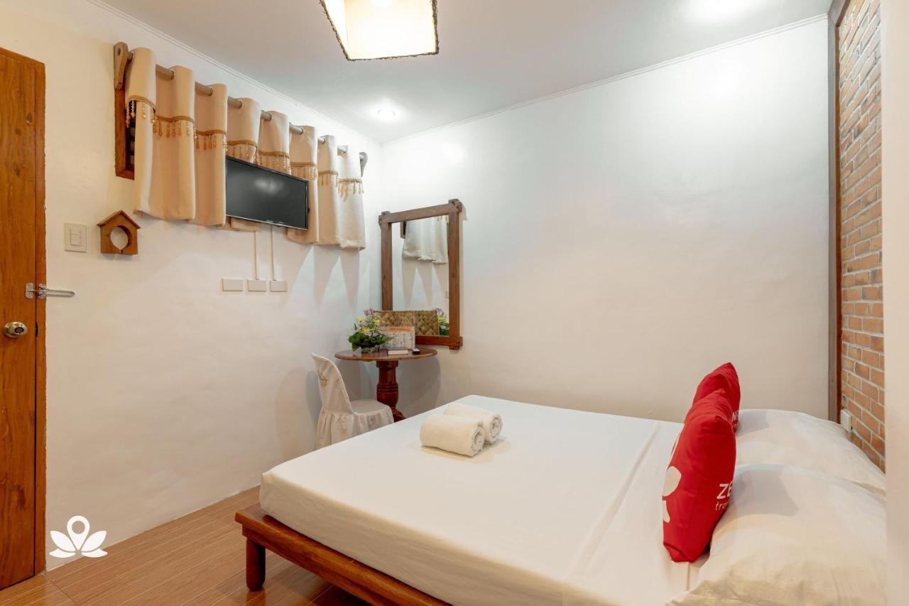 Zen Rooms Casa Lorenzo Legazpi Extérieur photo